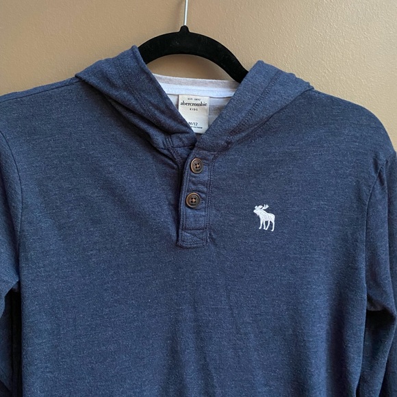 👕 Abercrombie Kids Size M (12) Buttoned Hooded Long Sleeve shirt 👕 - Picture 1 of 8